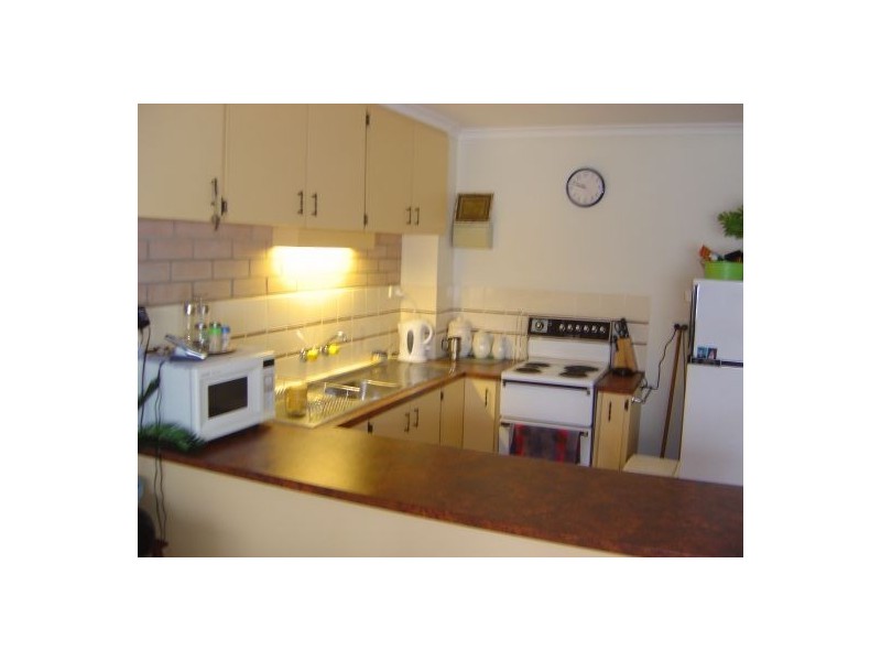 7/479 Esplanade, Torquay QLD 4655