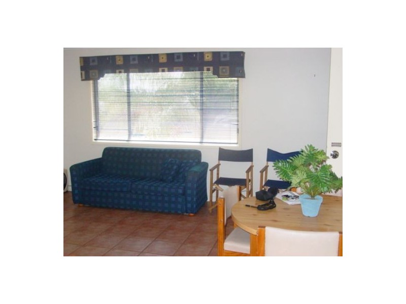 7/479 Esplanade, Torquay QLD 4655