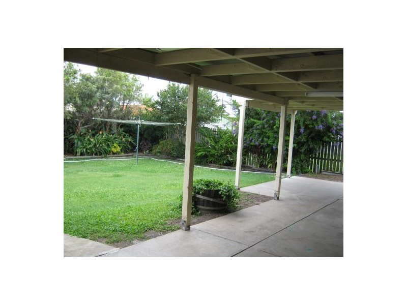 48  Banksia, Point Vernon QLD 4655