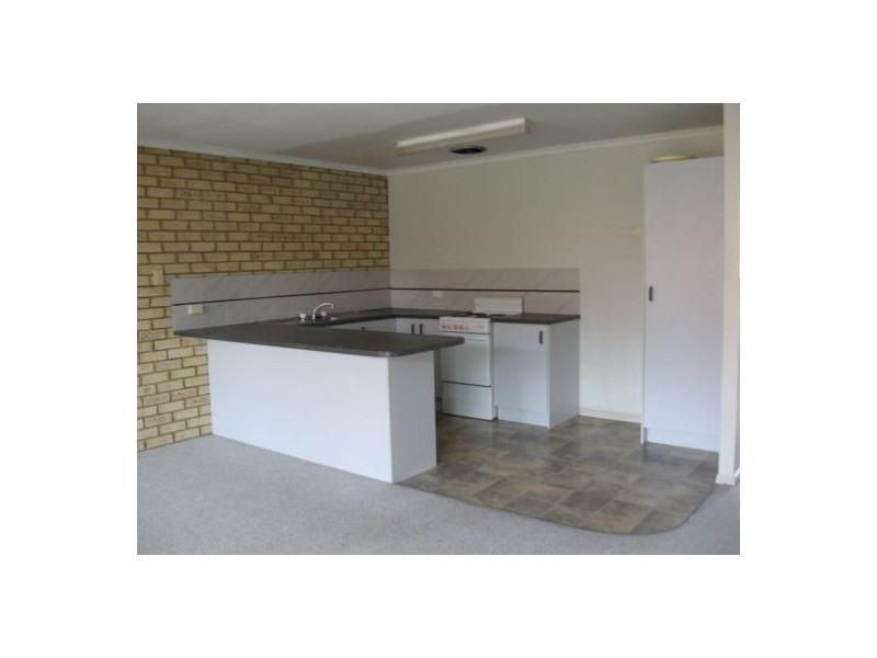 8/33 King Street, Urangan QLD 4655