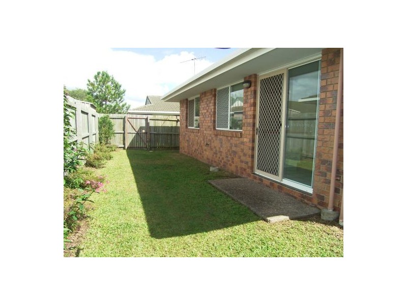 2/63 Taylor Street, Pialba QLD 4655