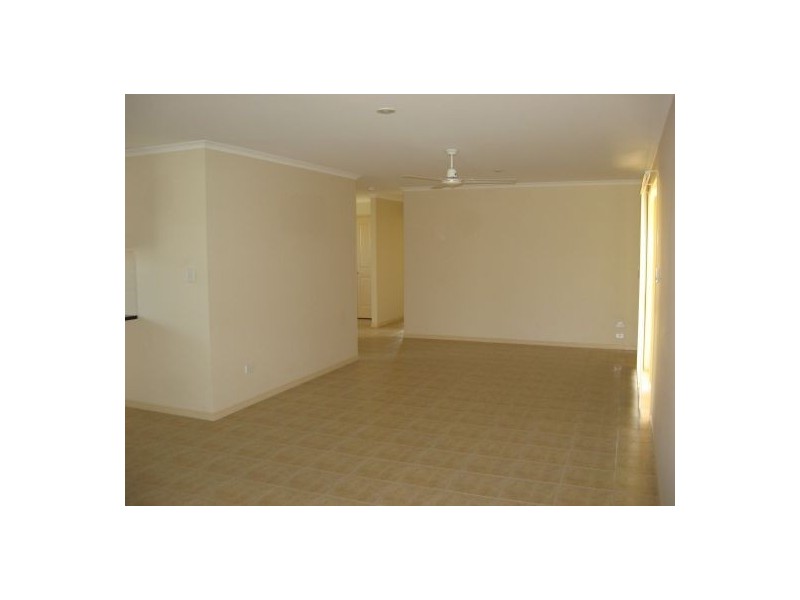 19 Endeavour Way, Eli Waters QLD 4655