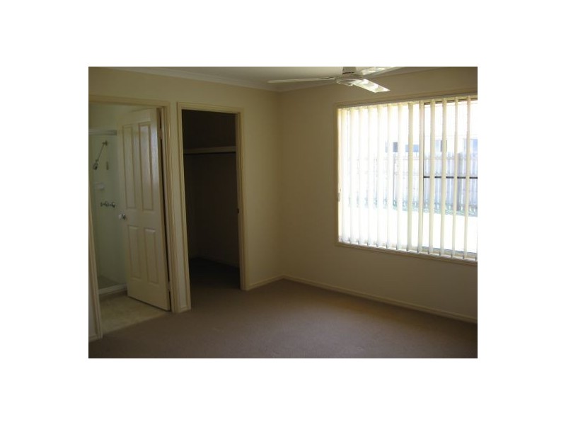 19 Endeavour Way, Eli Waters QLD 4655