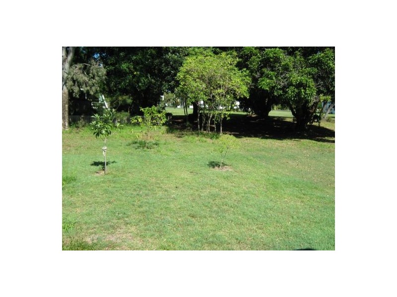 503 Esplanade, Urangan QLD 4655