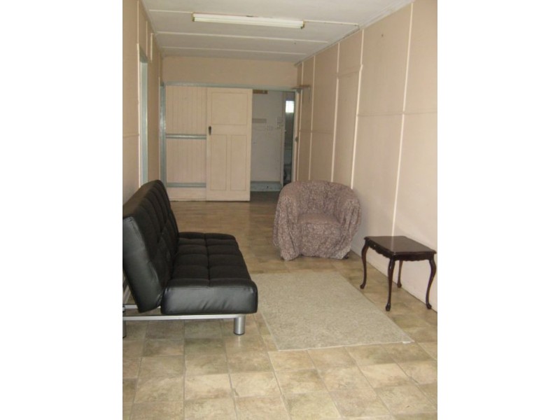 2/586 Esplanade, Urangan QLD 4655