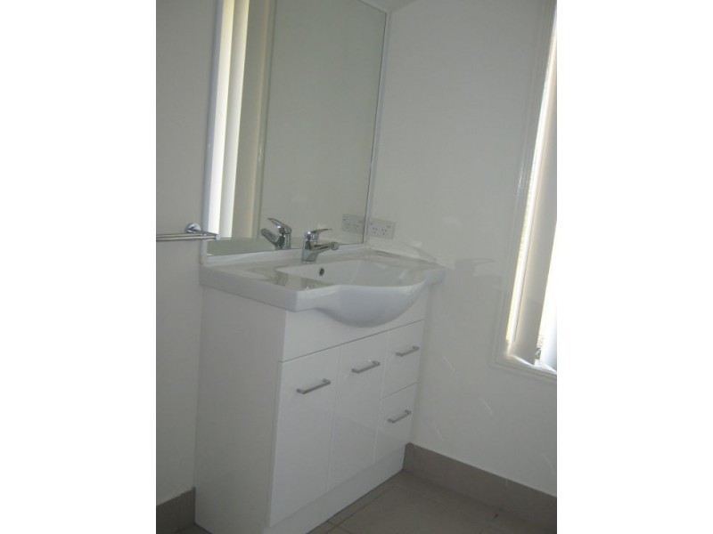 14 Bounty Cct, Eli Waters QLD 4655