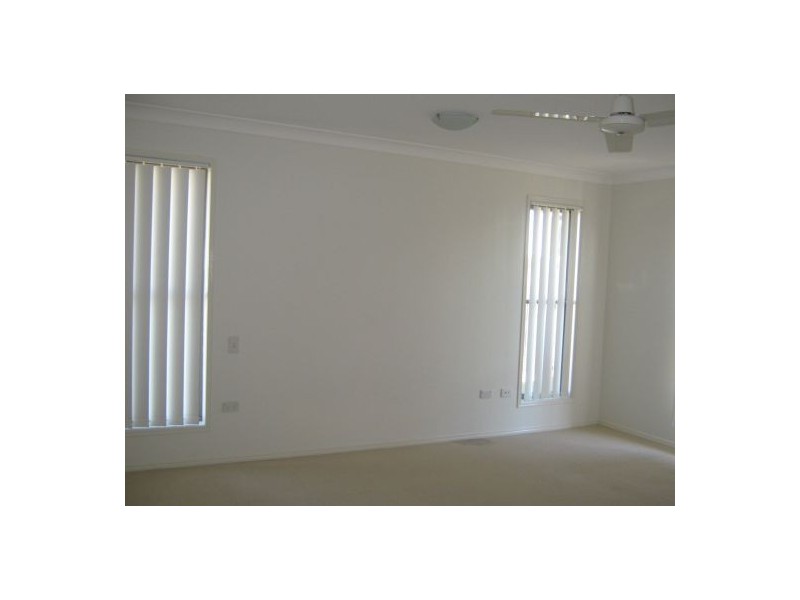 14 Bounty Cct, Eli Waters QLD 4655