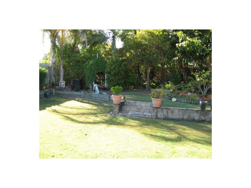 5 Macbel Court, Torquay QLD 4655