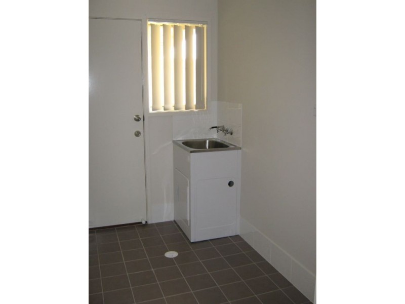 1 Parame Court, Wondunna QLD 4655