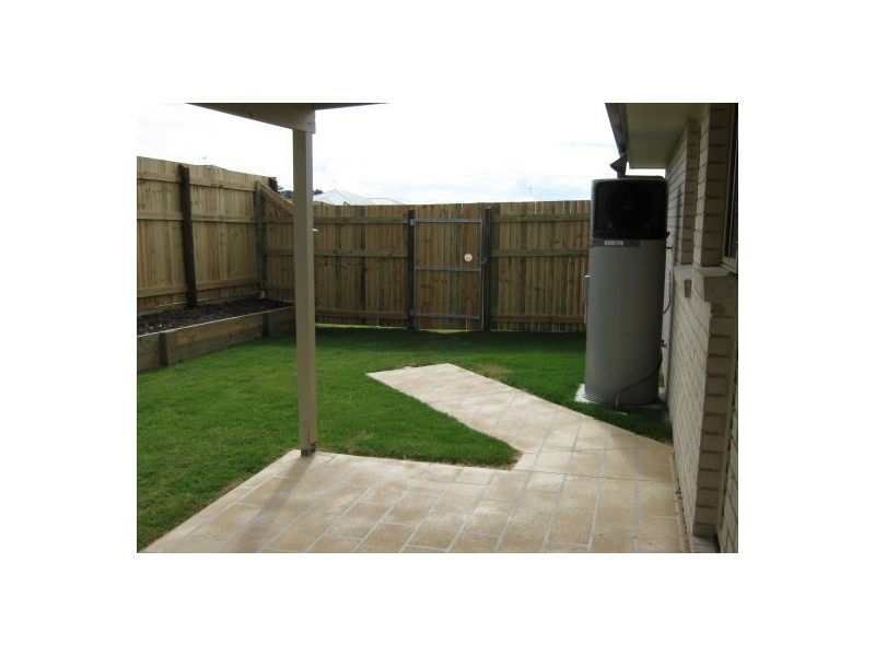 1 Parame Court, Wondunna QLD 4655