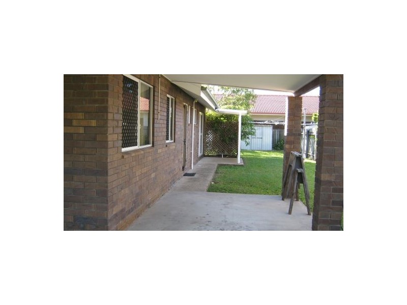 64 Dover Street, Pialba QLD 4655