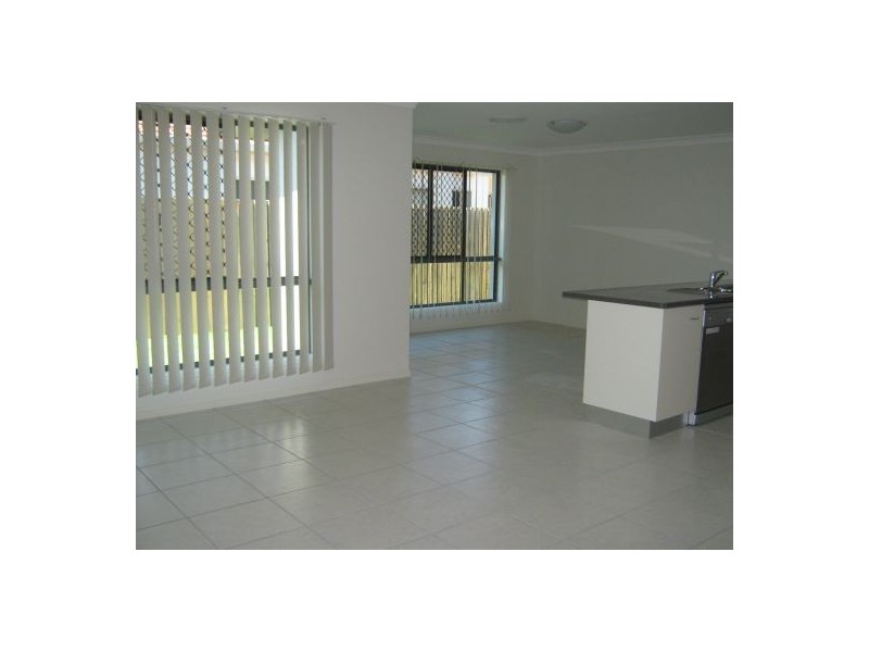 29 Endeavour Way, Eli Waters QLD 4655