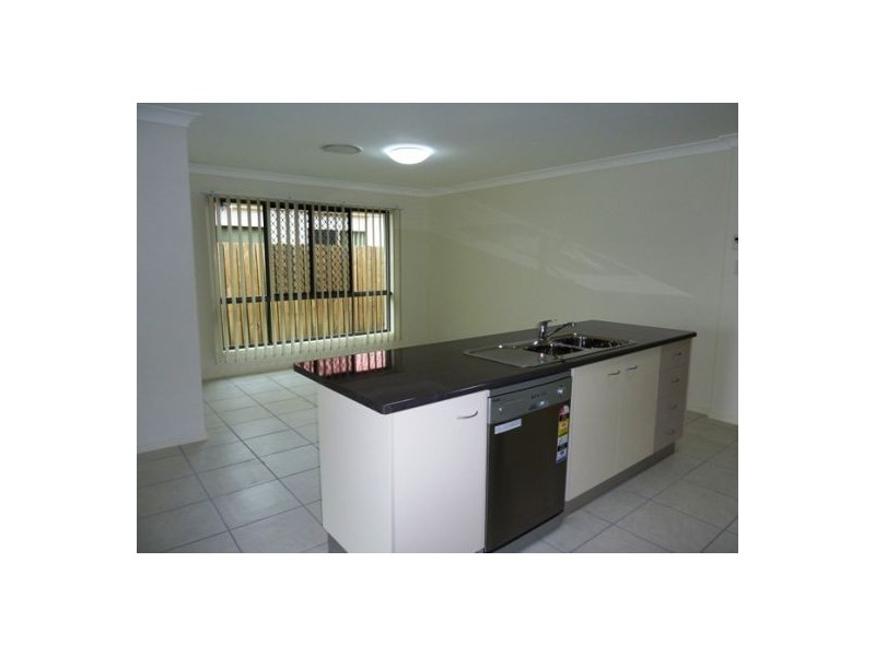 29 Endeavour Way, Eli Waters QLD 4655