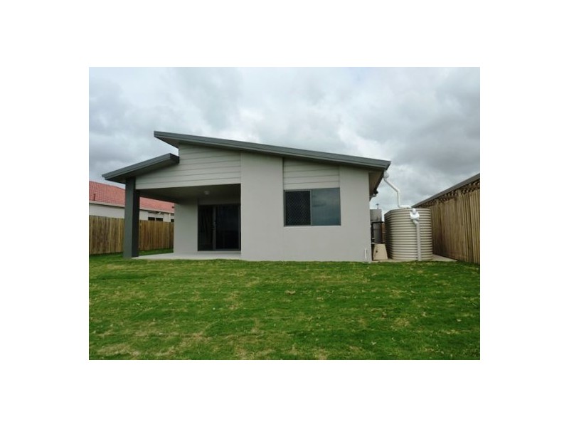 29 Endeavour Way, Eli Waters QLD 4655