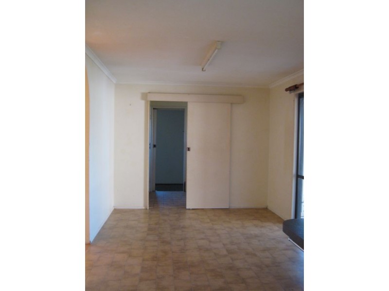 126 Elizabeth Street, Urangan QLD 4655