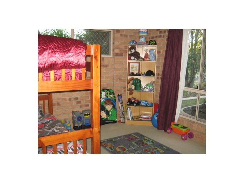 5 Sittella Close, Eli Waters QLD 4655