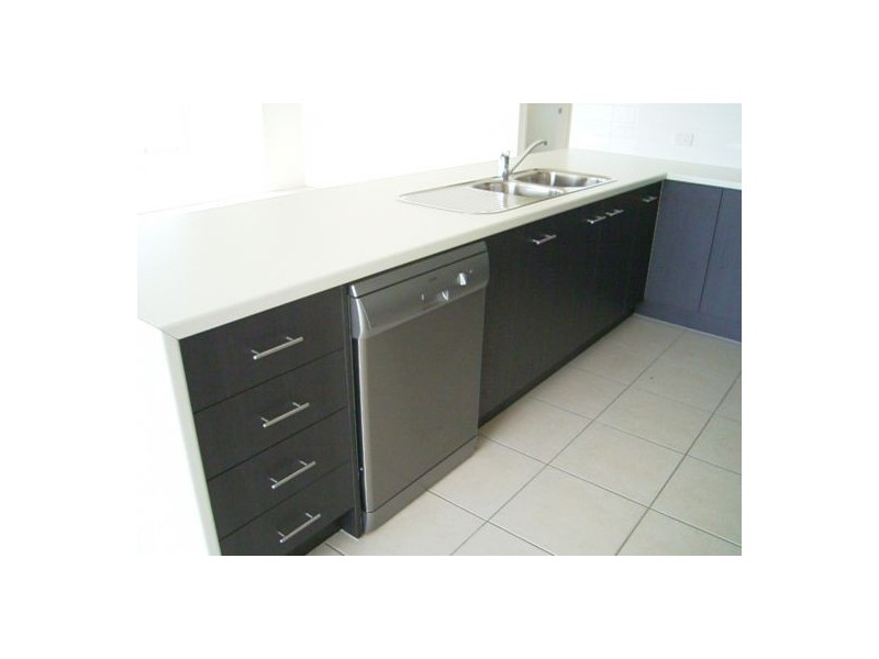 8 Endeavour Way, Eli Waters QLD 4655