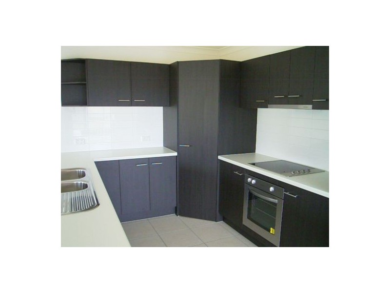 8 Endeavour Way, Eli Waters QLD 4655