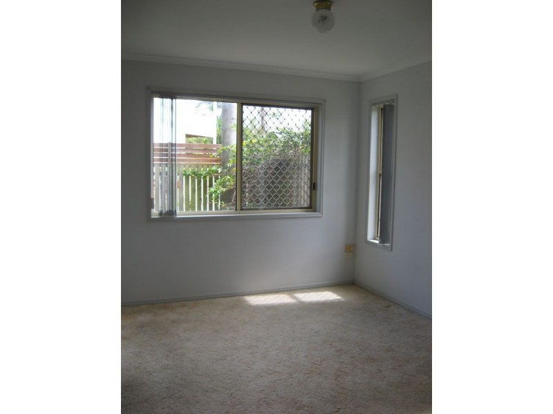 10/33 King Street, Urangan QLD 4655