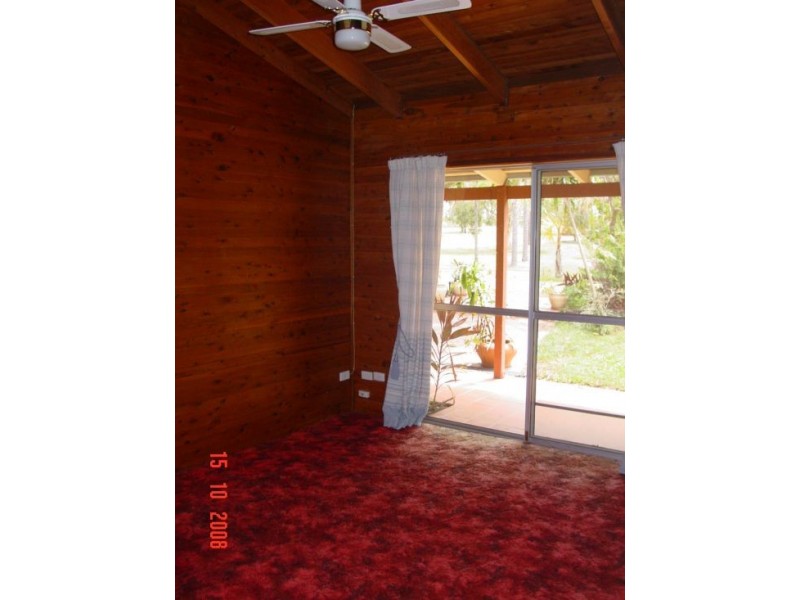 76 BOUNDARY ROAD, Urangan QLD 4655