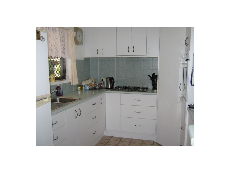 38 Waigani, Kawungan QLD 4655