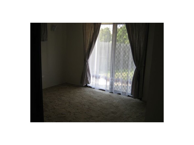 8/82 Miller Street, Urangan QLD 4655