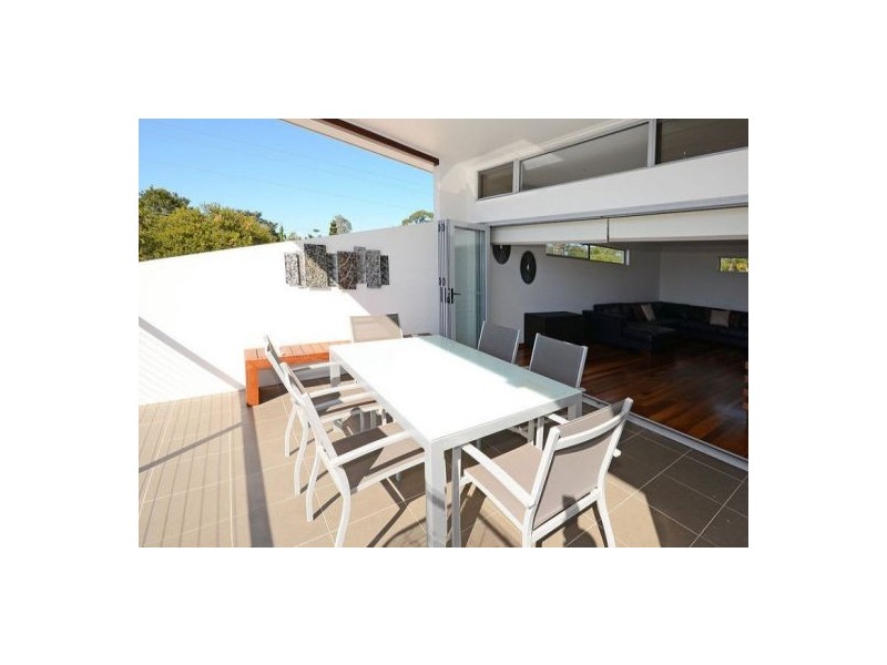 4 Johnston Boulevard, Urraween QLD 4655