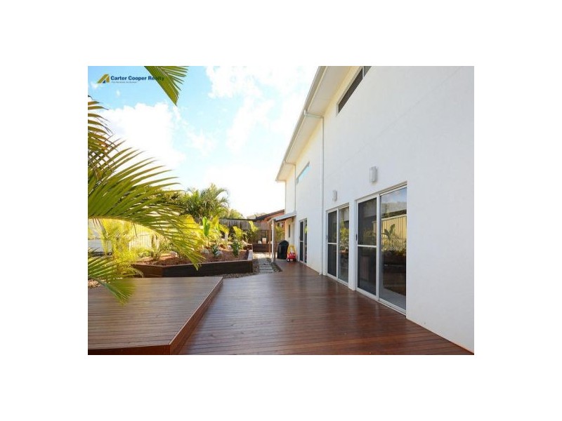 4 Johnston Boulevard, Urraween QLD 4655
