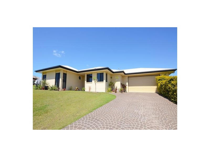14 Pohlman, Scarness QLD 4655