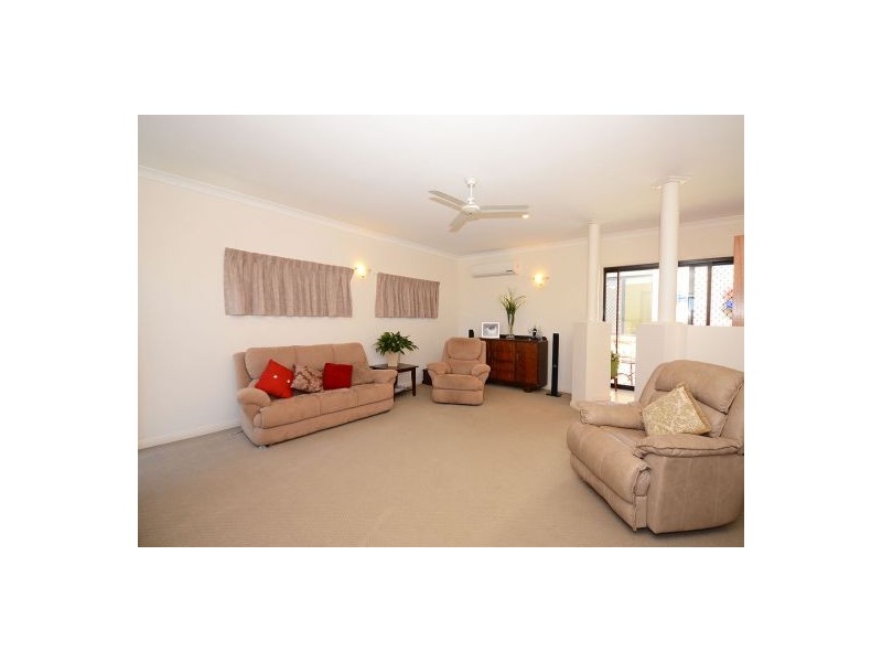 14 Pohlman, Scarness QLD 4655