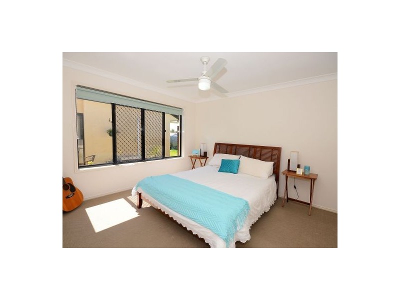 14 Pohlman, Scarness QLD 4655