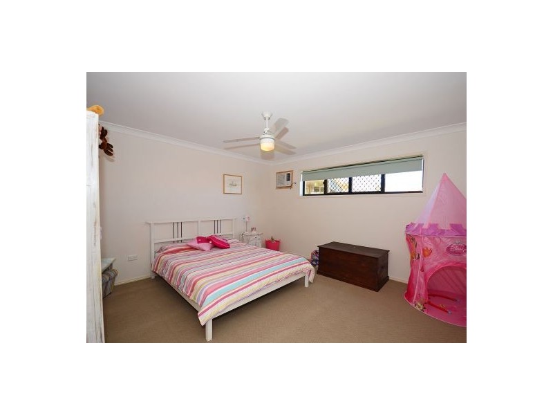 14 Pohlman, Scarness QLD 4655