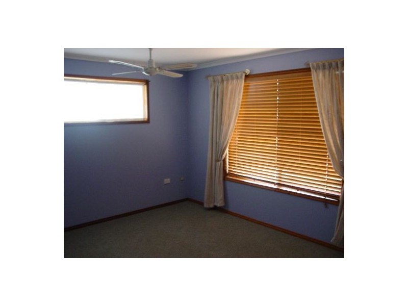 6 Preston Street,, Point Vernon QLD 4655