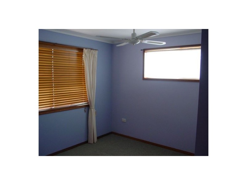 6 Preston Street,, Point Vernon QLD 4655