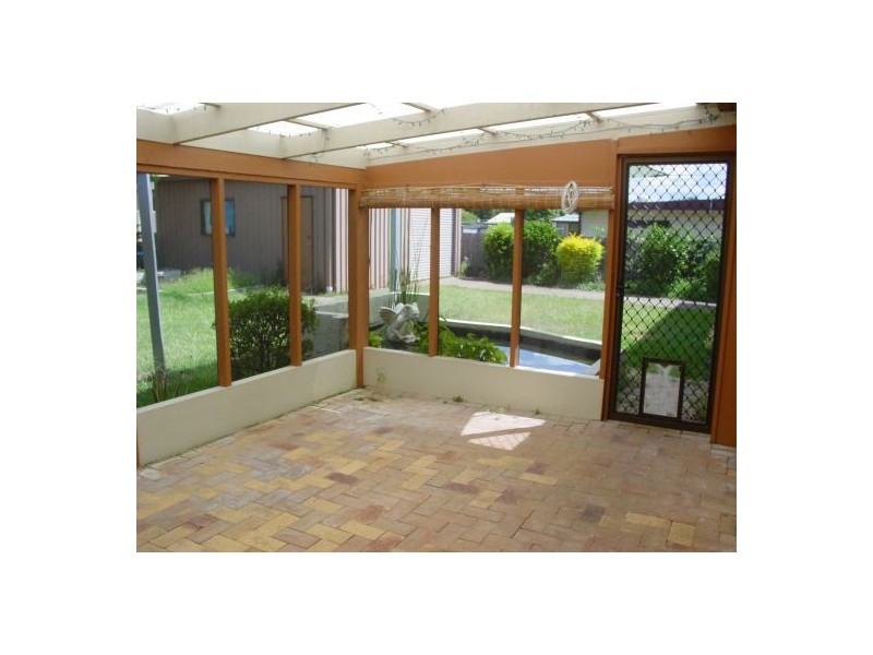 6 Preston Street,, Point Vernon QLD 4655