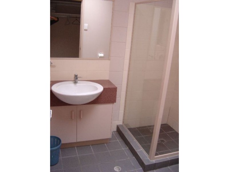 1/471 Esplanade, Torquay QLD 4655