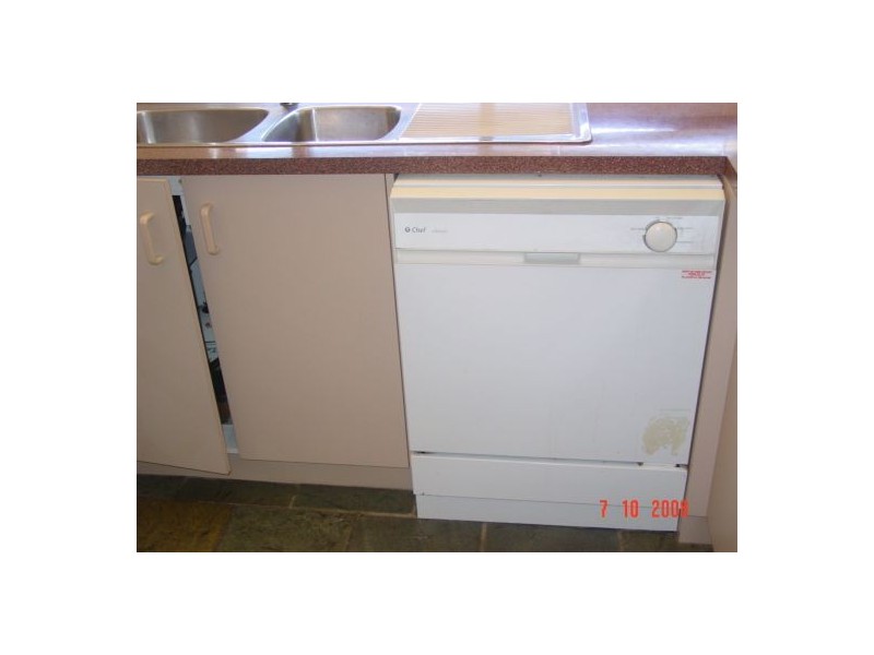 1/471 Esplanade, Torquay QLD 4655