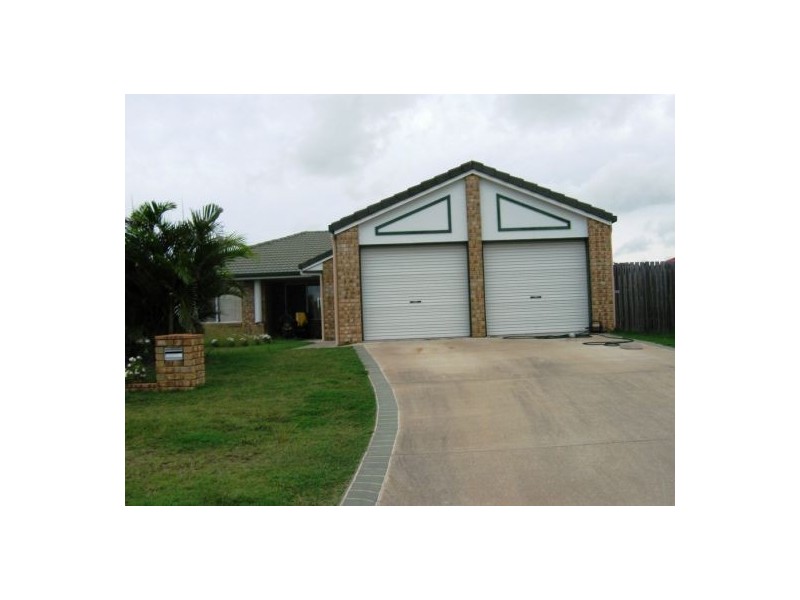 11 Kirton Road, Point Vernon QLD 4655