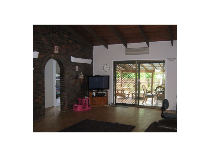 31 Dover Street, Pialba QLD 4655