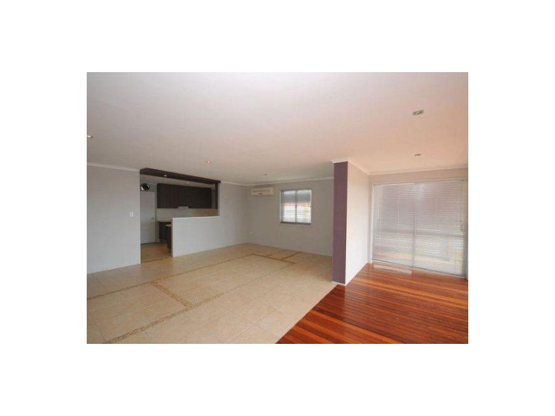 2 Johnston Boulevard, Urraween QLD 4655