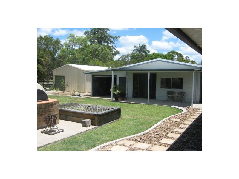 70 Boundary Road, Urangan QLD 4655