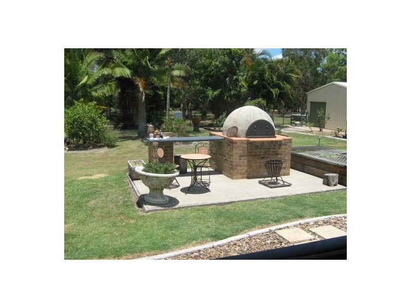 70 Boundary Road, Urangan QLD 4655