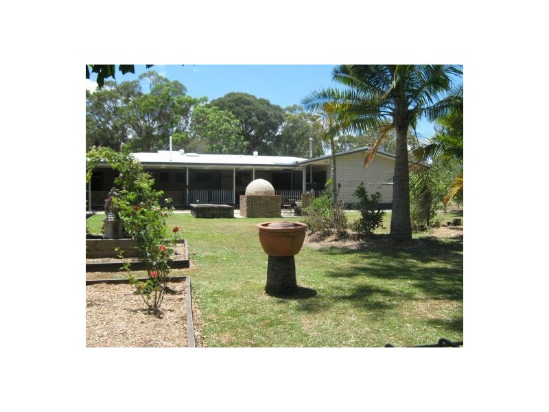 70 Boundary Road, Urangan QLD 4655