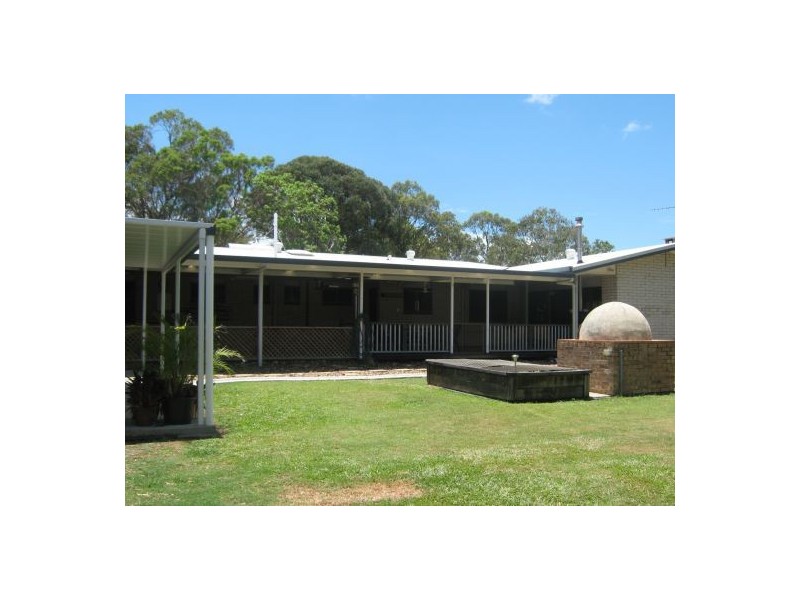 70 Boundary Road, Urangan QLD 4655