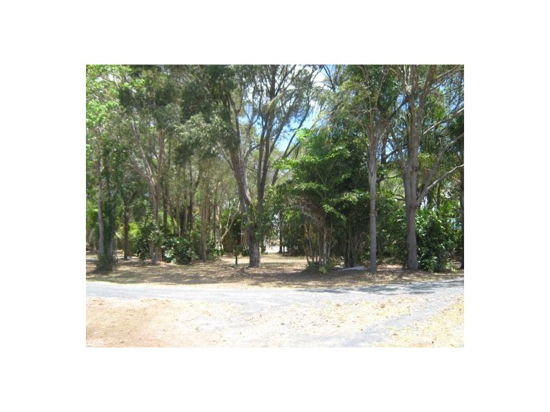 70 Boundary Road, Urangan QLD 4655