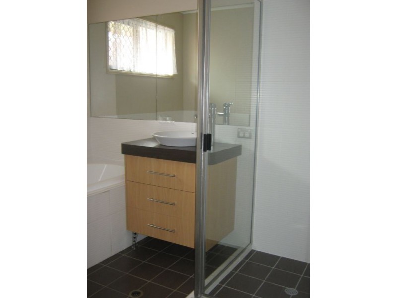 4 Conondale Court, Torquay QLD 4655