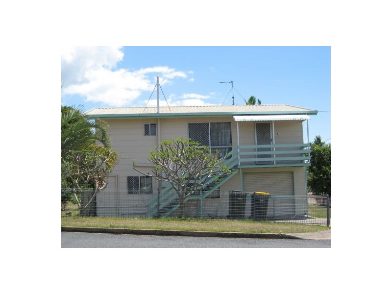 215 Boat Harbour Drive, Pialba QLD 4655