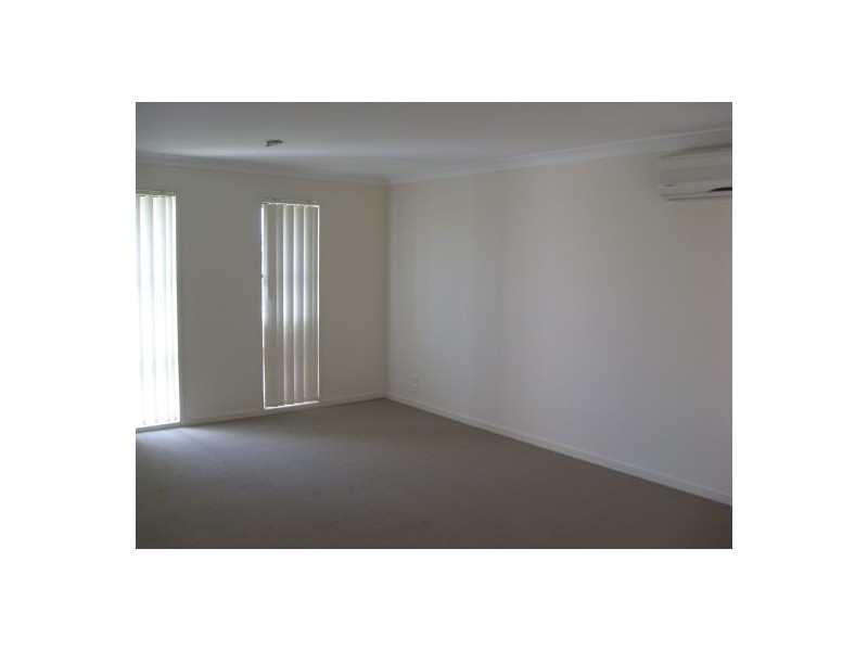 6 Endeavour Way, Eli Waters QLD 4655