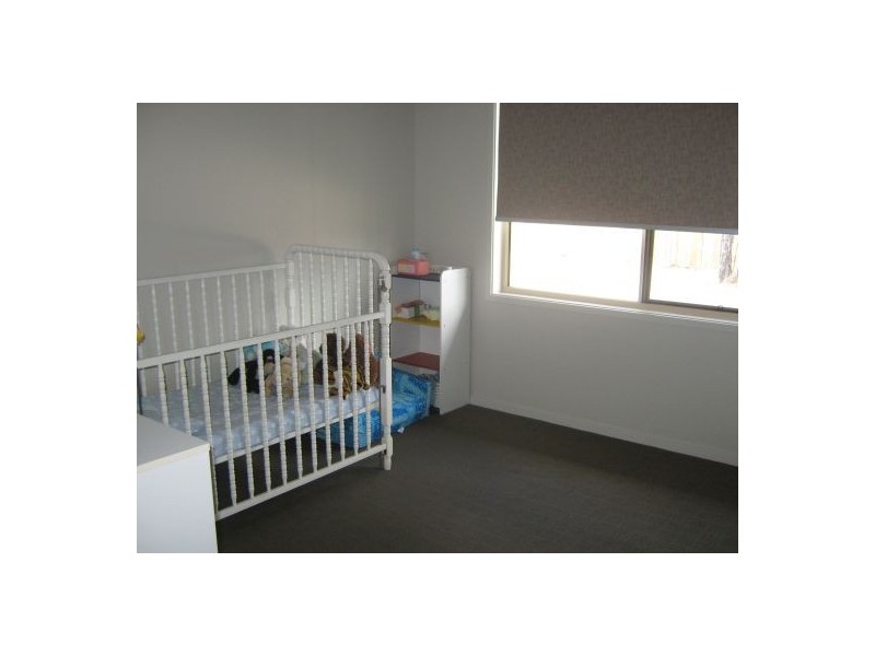 24 Kingsbarn, Wondunna QLD 4655