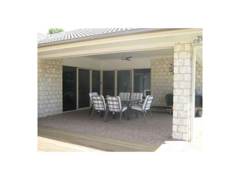 24 Kingsbarn, Wondunna QLD 4655